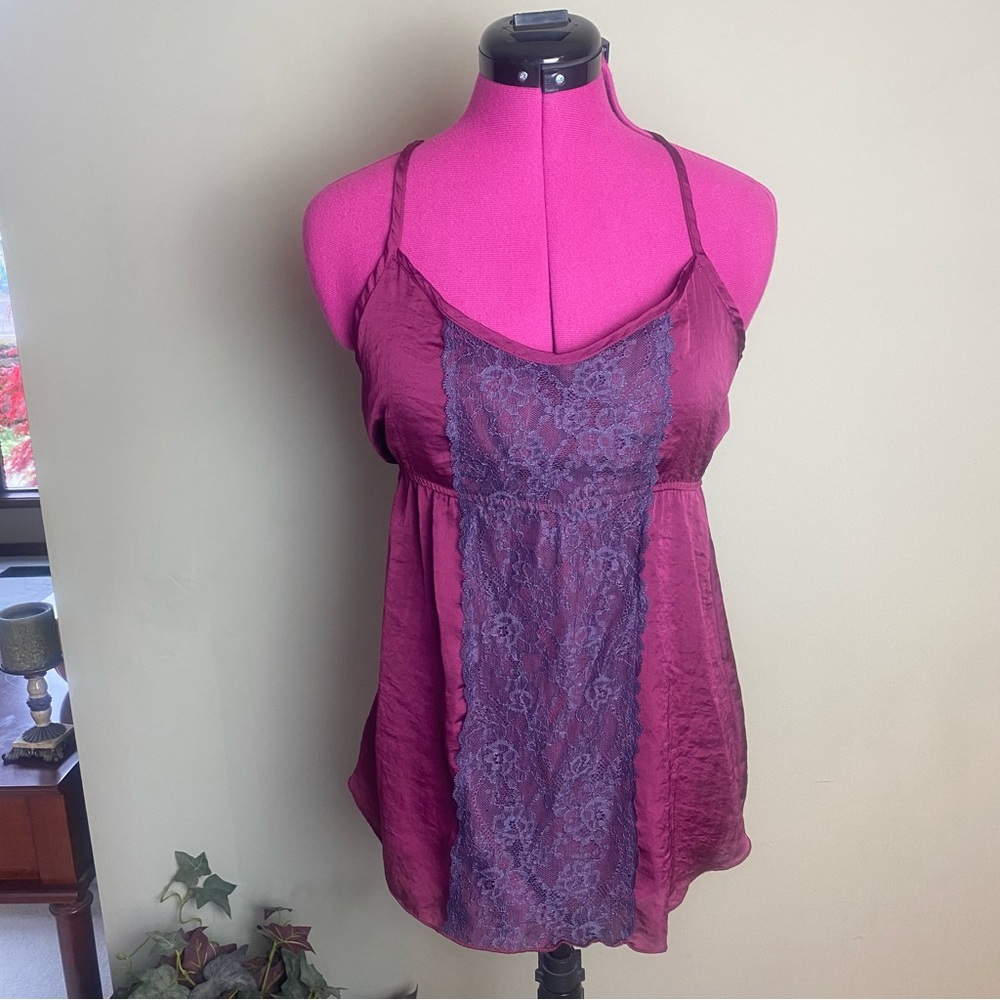 Kirro Rasberry Satin/Lace Camisole Top